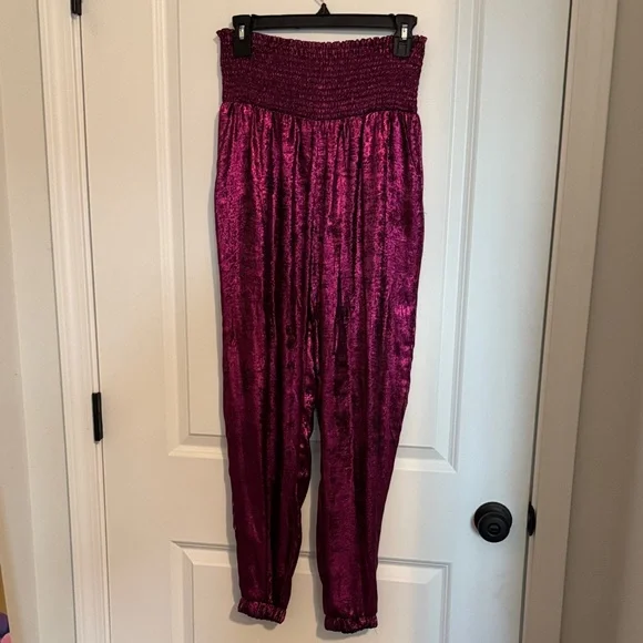 Elegant Deep Purple Fuchsia Pink Metallic Women's Jogger Pants - Picture 1 of 7